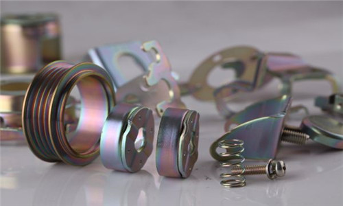 一種三價鉻鈍化劑的成份和配方，就看您的機緣！