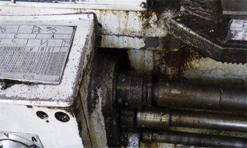 還在為除油而煩惱，金屬除油劑教你三分鐘快速除油!